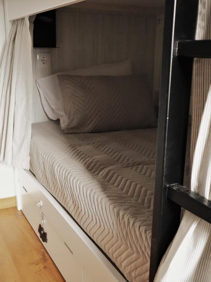 Pate'O Hostel & Suites Ovar Bagian luar foto